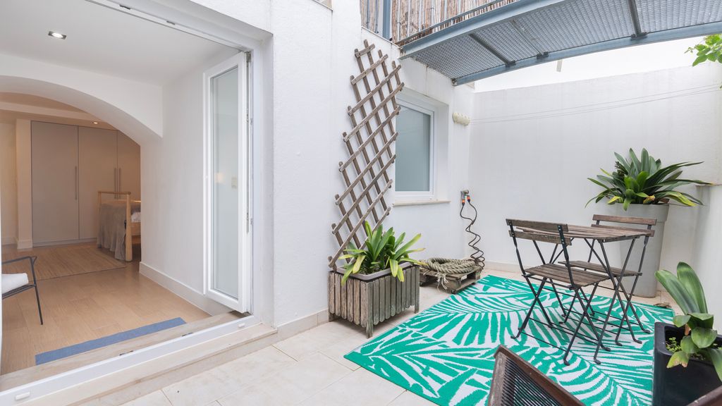 1BDR w/ Terrace in Alfama Centre by LovelyStay