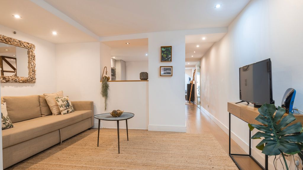 1BDR w/ Terrace in Alfama Centre by LovelyStay