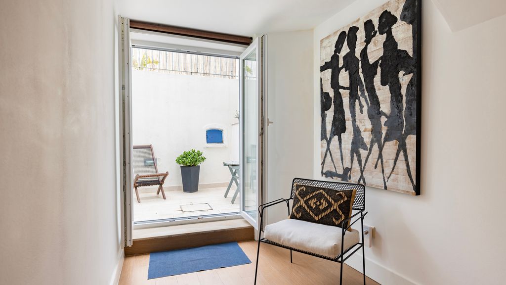 1BDR w/ Terrace in Alfama Centre by LovelyStay