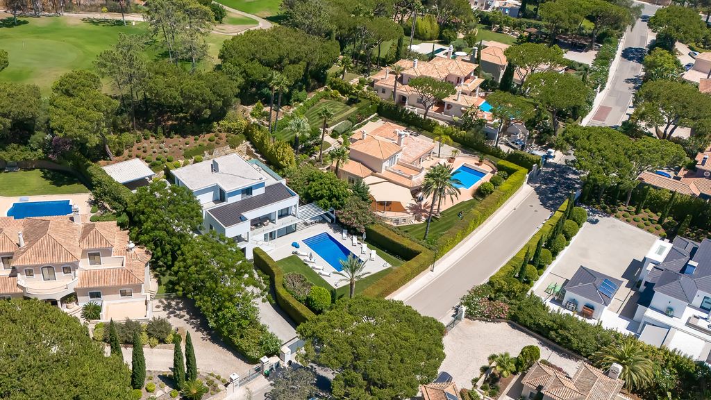 Villa Sole in Quinta do Lago by LovelyStay