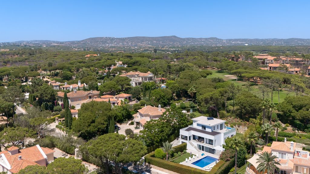 Villa Sole in Quinta do Lago by LovelyStay