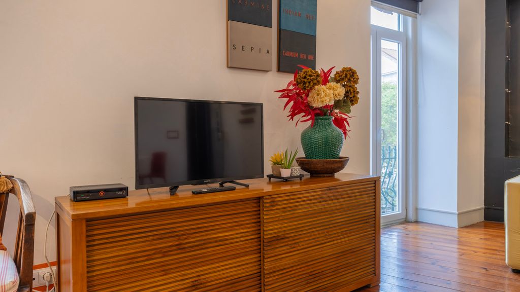 Chiado Center 1BDR Flat by LovelyStay