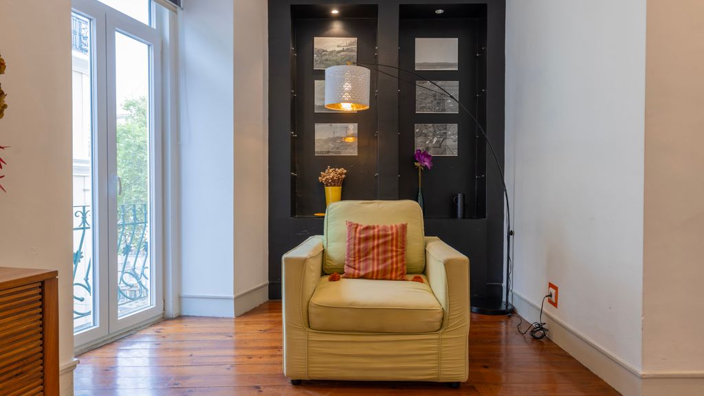Chiado Center 1BDR Flat by LovelyStay