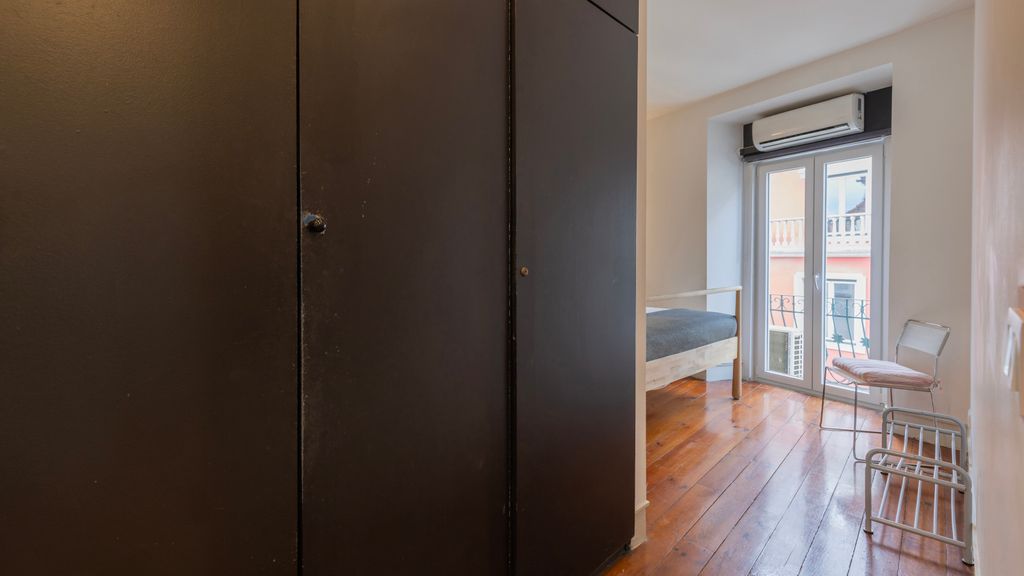Chiado Center 1BDR Flat by LovelyStay