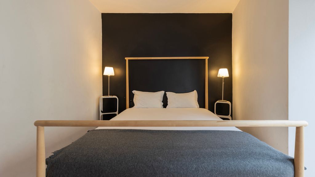 Chiado Center 1BDR Flat by LovelyStay