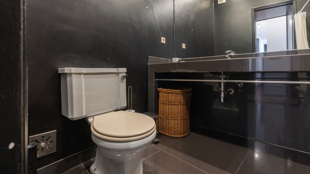 Chiado Center 1BDR Flat by LovelyStay