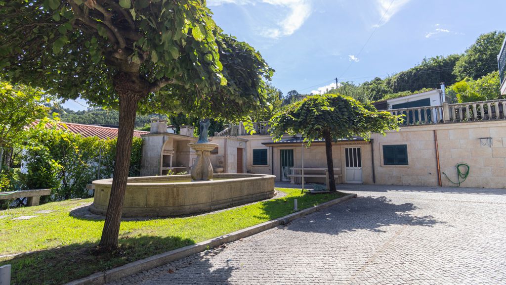 Quinta do Fontanário by LovelyStay