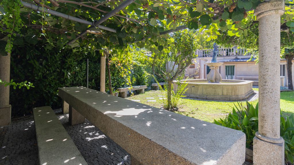 Quinta do Fontanário by LovelyStay