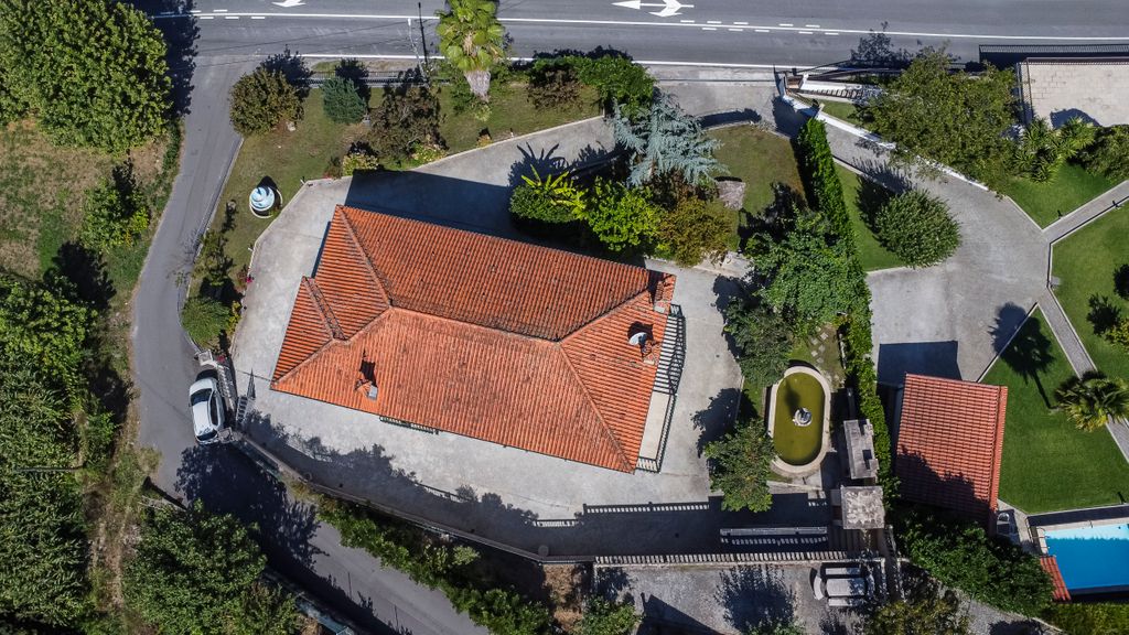 Quinta do Fontanário by LovelyStay