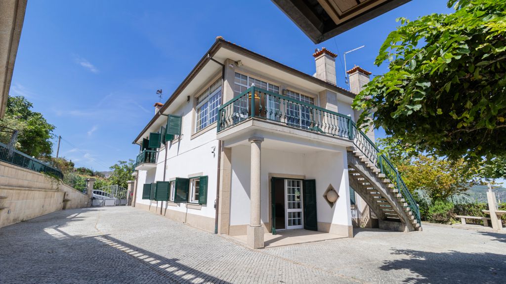 Quinta do Fontanário by LovelyStay