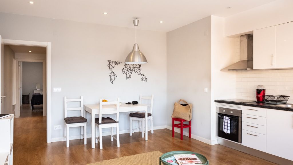 Bright & Central Apartment by LovelyStay