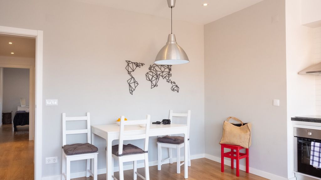 Bright & Central Apartment by LovelyStay