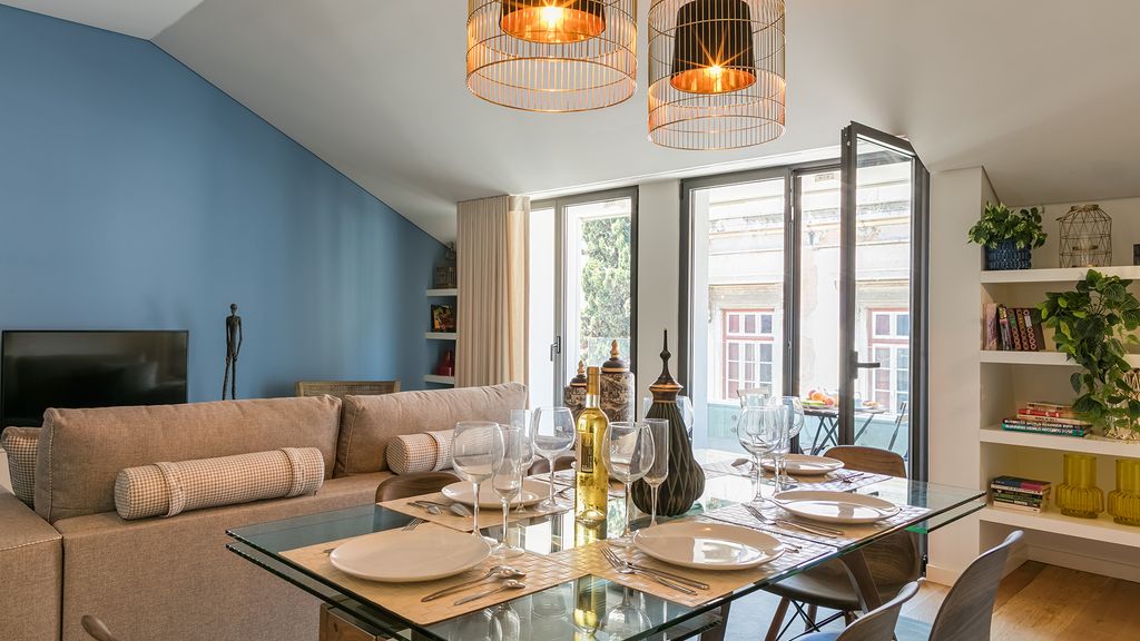 Central 2BDR Apartment with Balcony by LovelyStay