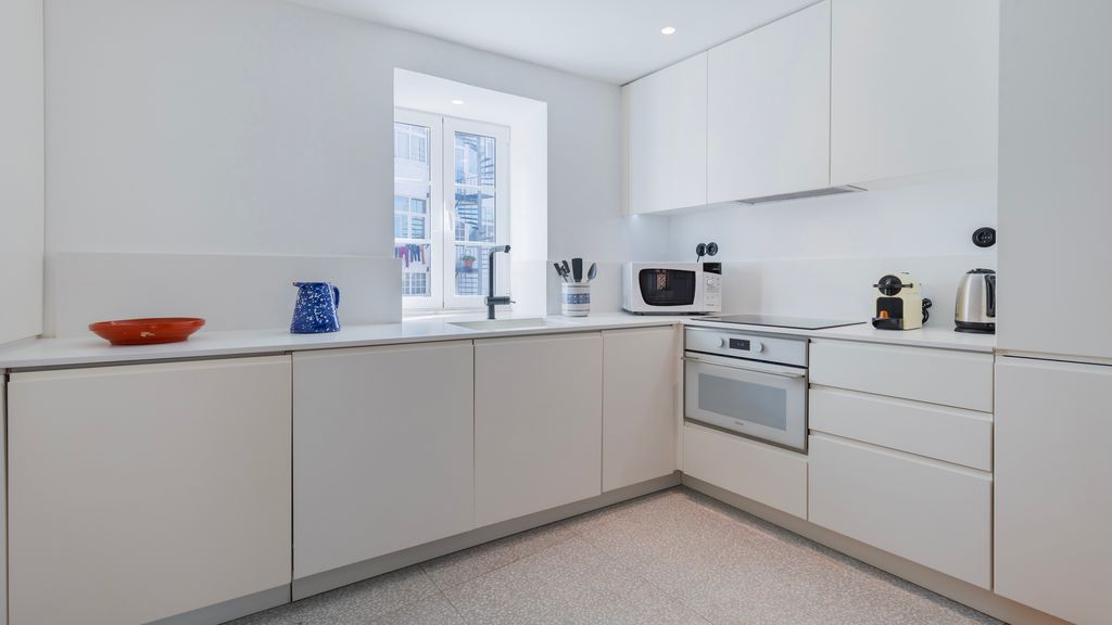1BDR Apartment w/ Terrace and View by LovelyStay