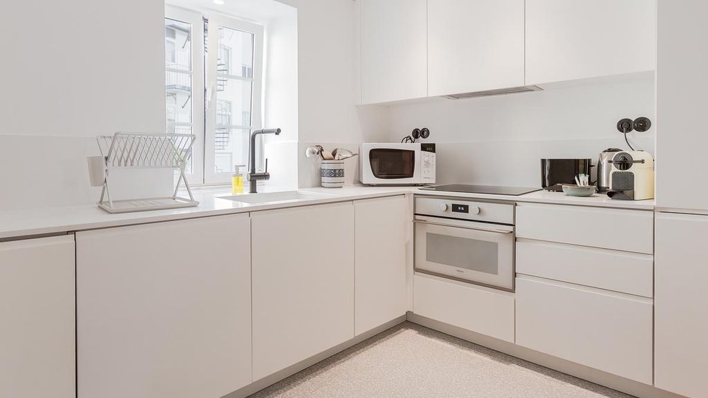 1BDR Apartment w/ Terrace and View by LovelyStay