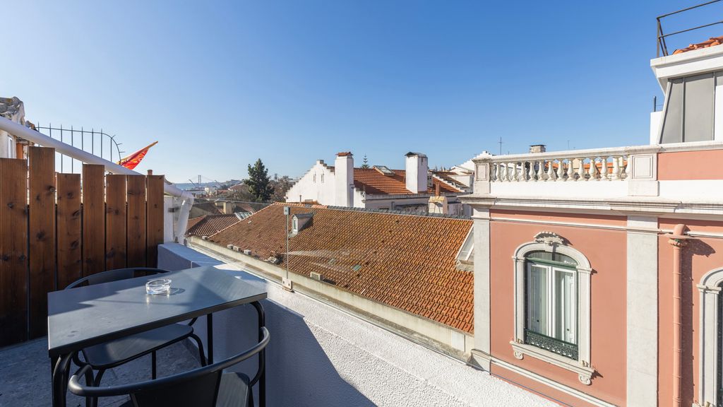 1BDR Apartment w/ Terrace and View by LovelyStay