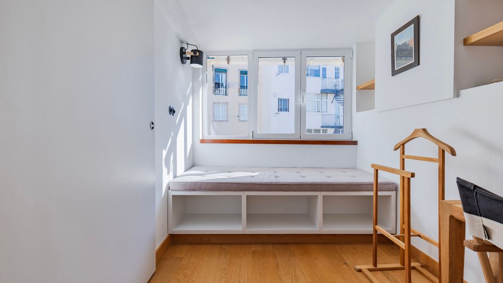1BDR Apartment w/ Terrace and View by LovelyStay