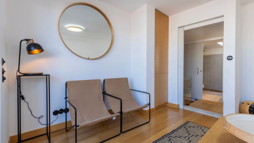 1BDR Apartment w/ Terrace and View by LovelyStay