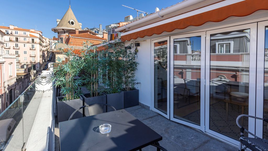 1BDR Apartment w/ Terrace and View by LovelyStay