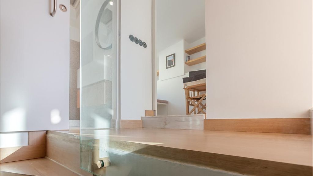 1BDR Apartment w/ Terrace and View by LovelyStay