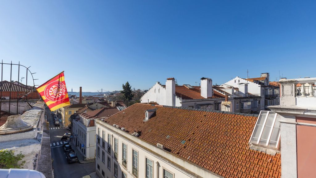 1BDR Apartment w/ Terrace and View by LovelyStay