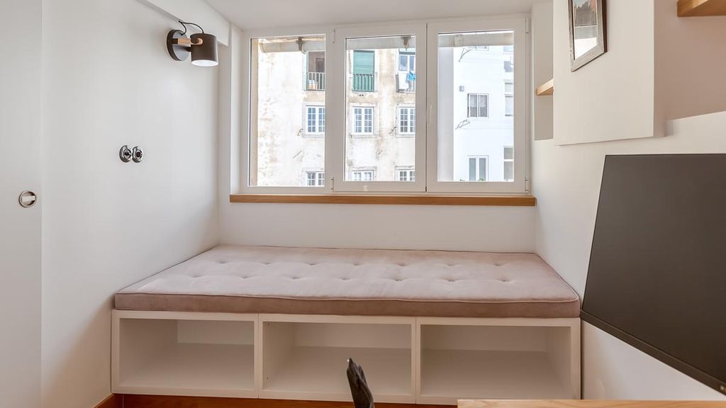 1BDR Apartment w/ Terrace and View by LovelyStay
