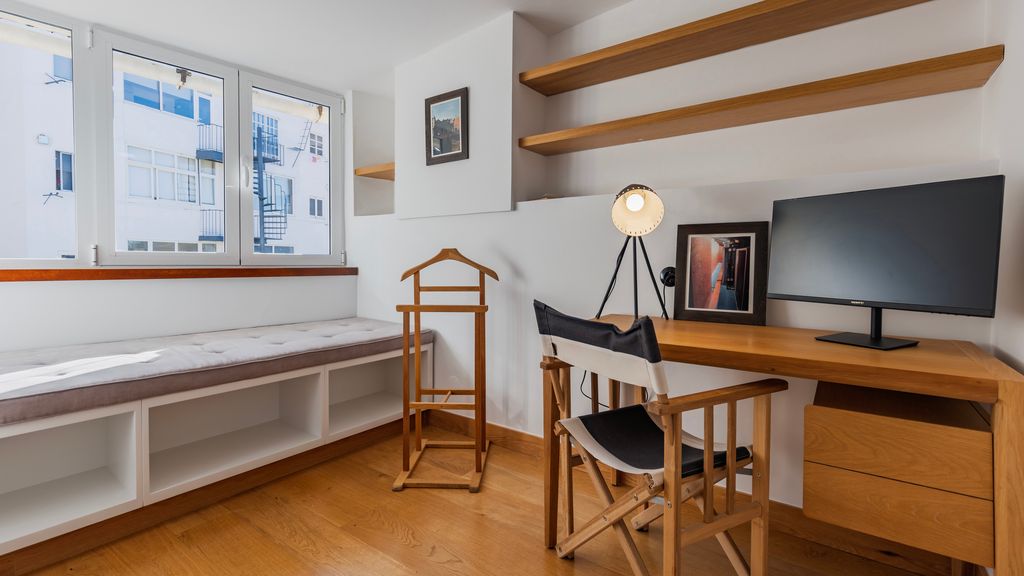 1BDR Apartment w/ Terrace and View by LovelyStay