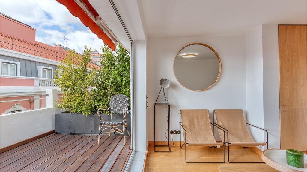 1BDR Apartment w/ Terrace and View by LovelyStay
