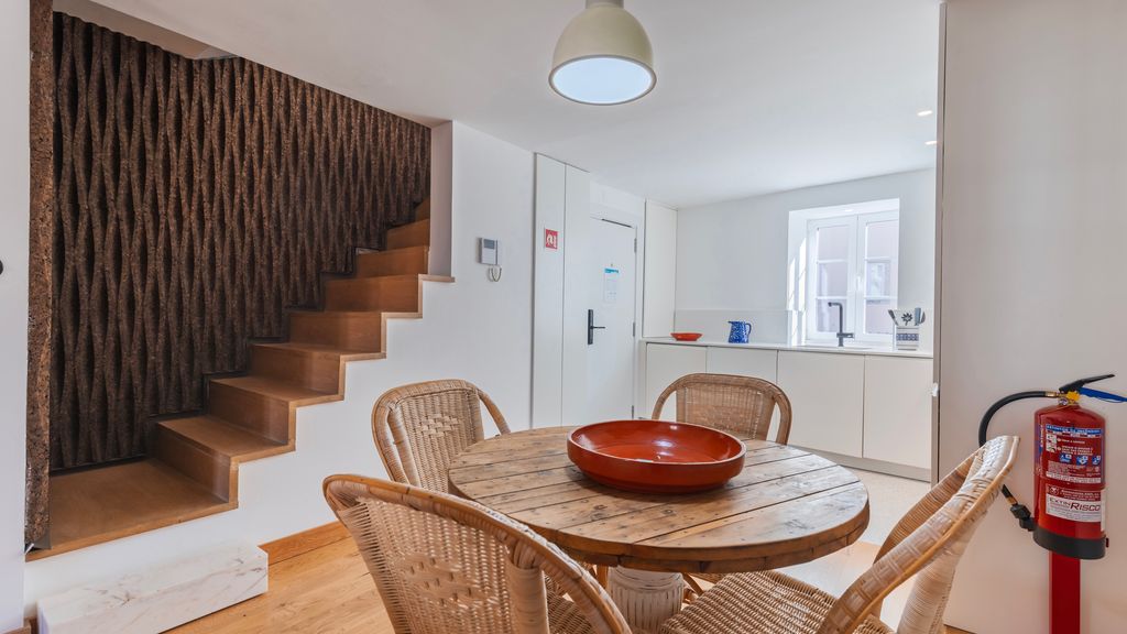 1BDR Apartment w/ Terrace and View by LovelyStay