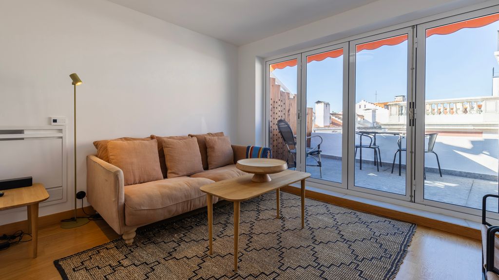1BDR Apartment w/ Terrace and View by LovelyStay