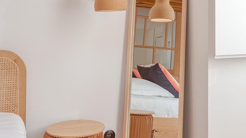 1BDR Apartment w/ Terrace and View by LovelyStay