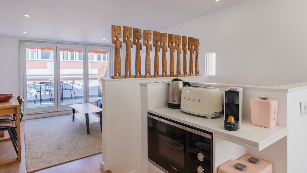 1BDR Apartment w/ AC and Terrace by LovelyStay