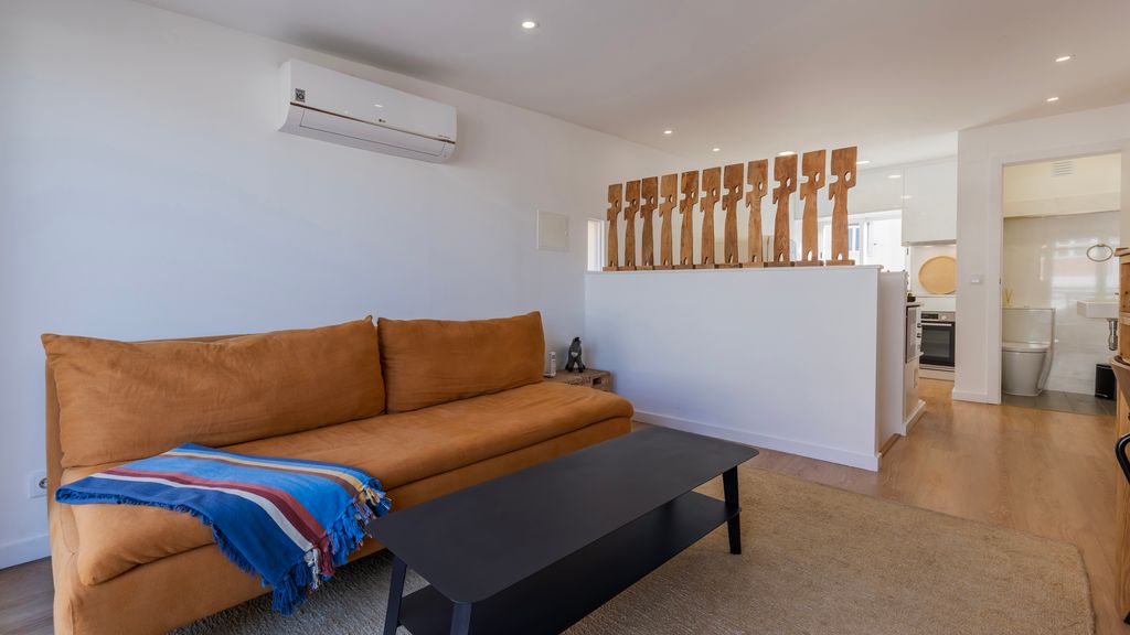 1BDR Apartment w/ AC and Terrace by LovelyStay