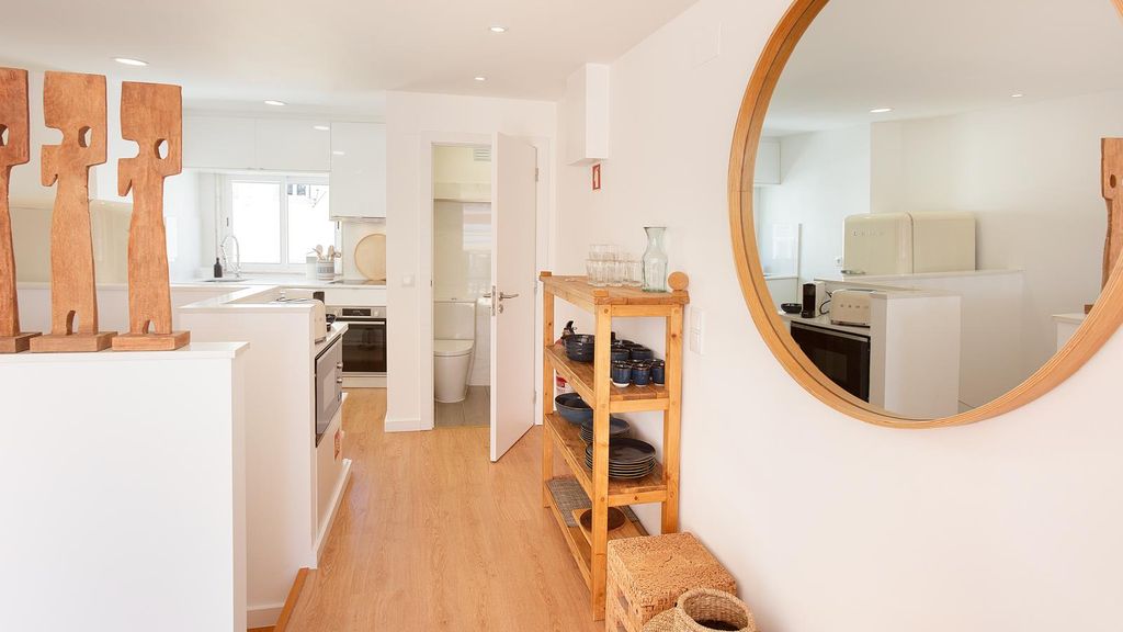 1BDR Apartment w/ AC and Terrace by LovelyStay