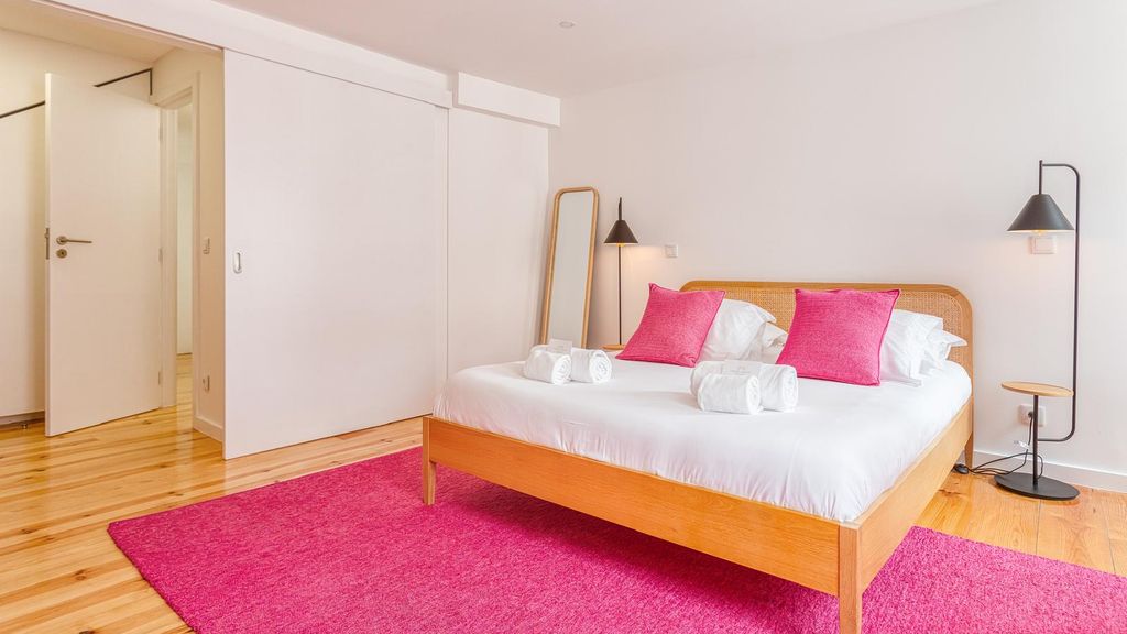 1BDR Apartment w/ AC and Terrace by LovelyStay