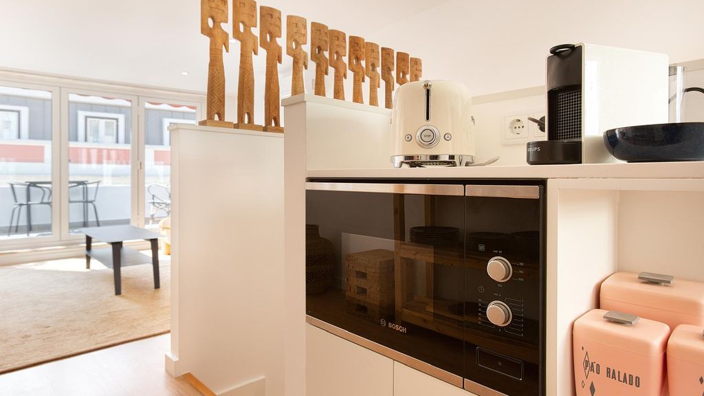 1BDR Apartment w/ AC and Terrace by LovelyStay