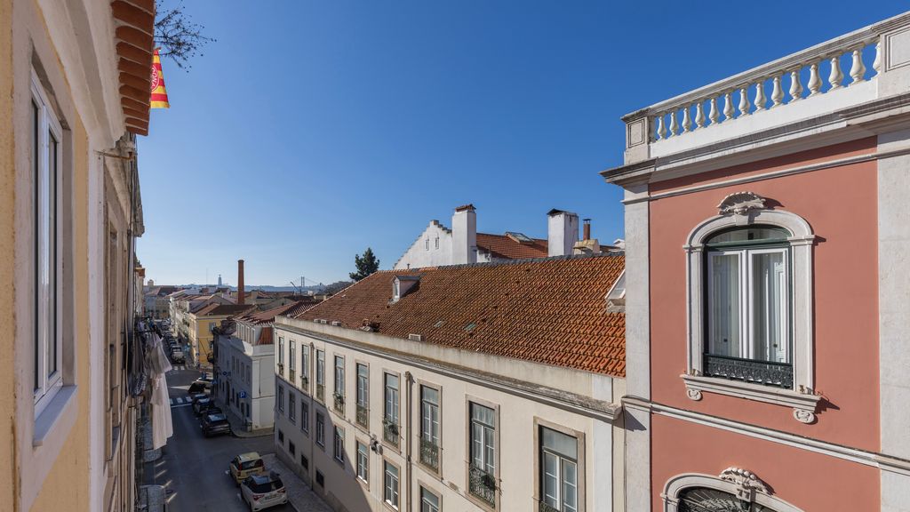 1BDR Apartment w/ AC and Terrace by LovelyStay