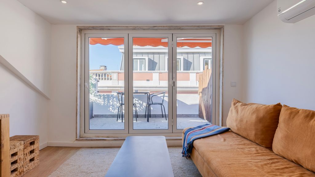 1BDR Apartment w/ AC and Terrace by LovelyStay