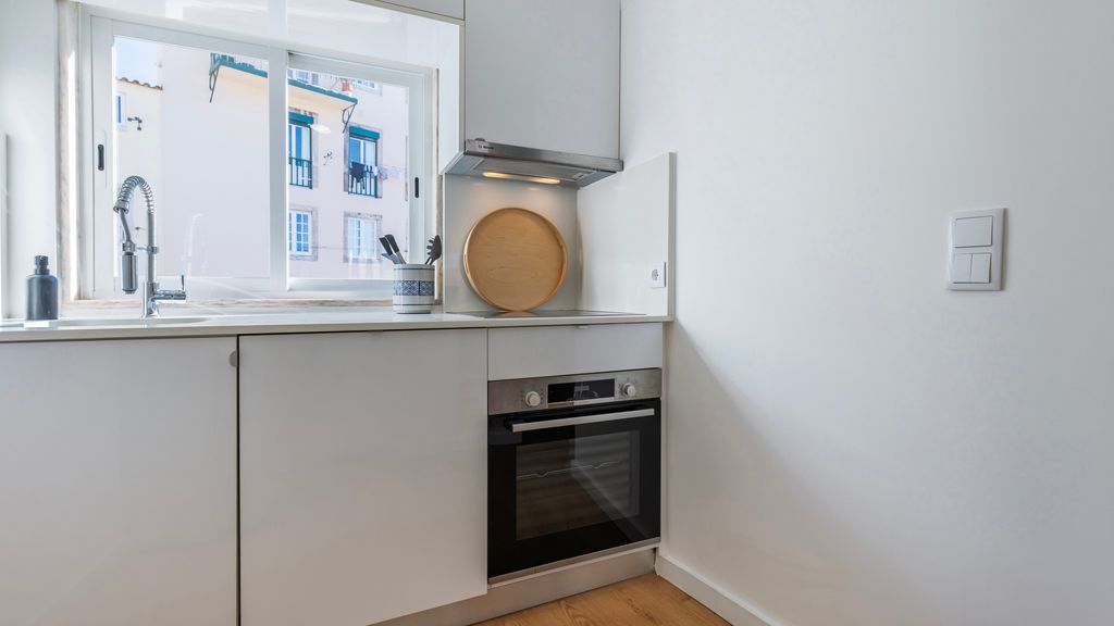 1BDR Apartment w/ AC and Terrace by LovelyStay
