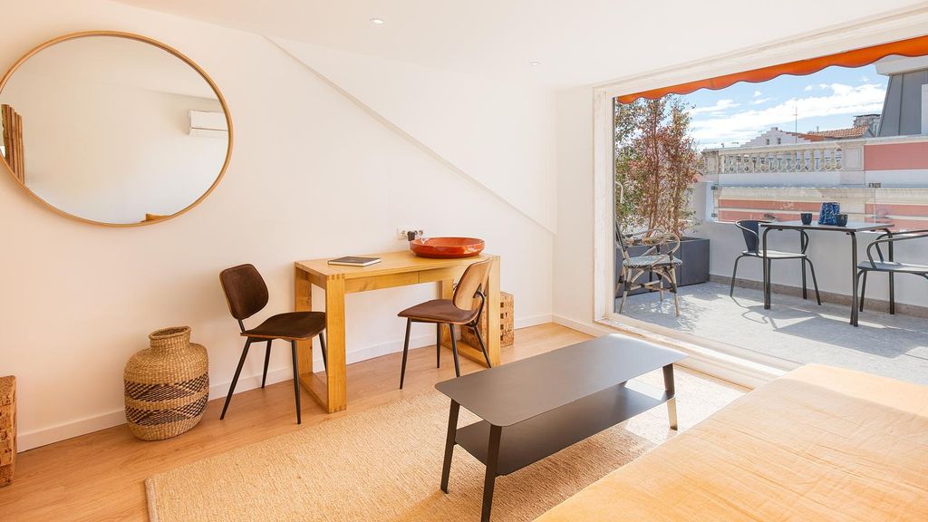1BDR Apartment w/ AC and Terrace by LovelyStay