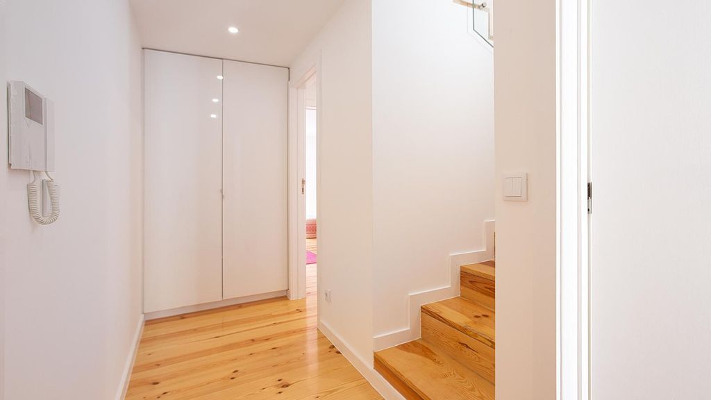 1BDR Apartment w/ AC and Terrace by LovelyStay