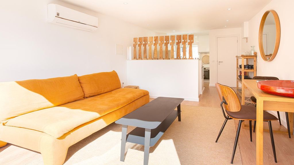 1BDR Apartment w/ AC and Terrace by LovelyStay