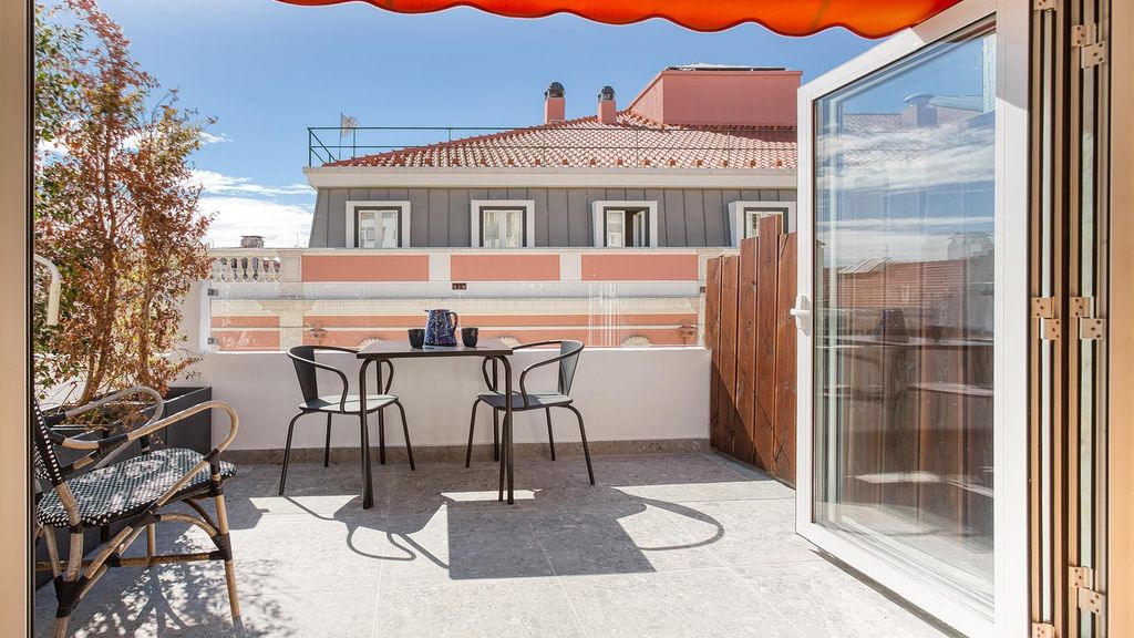 1BDR Apartment w/ AC and Terrace by LovelyStay
