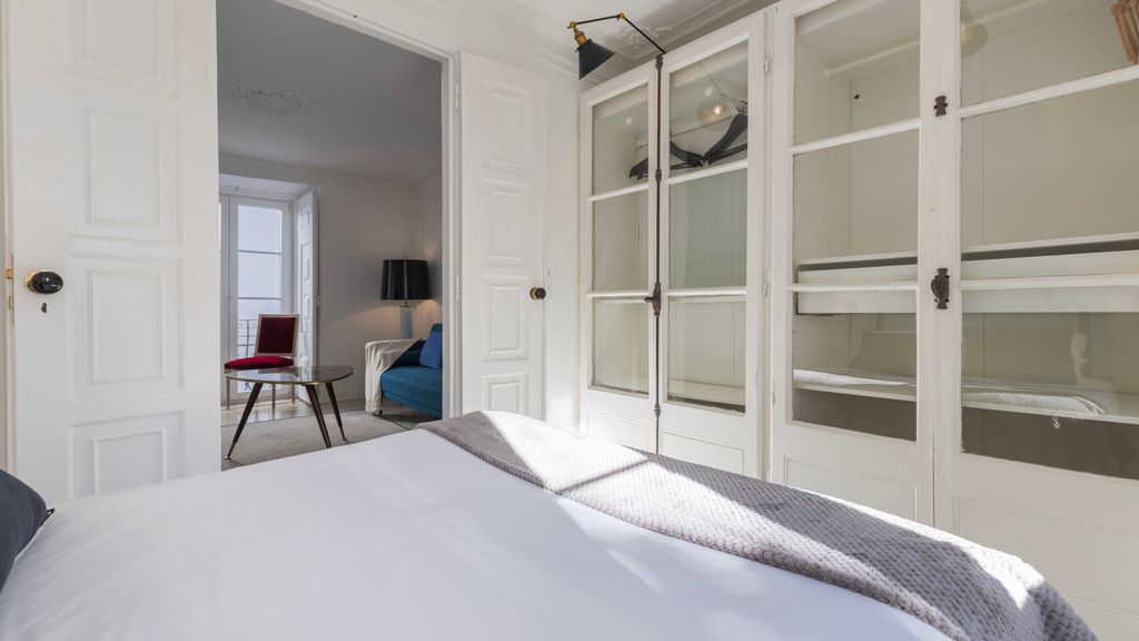 Charming Apartment in Bairro Alto by LovelyStay