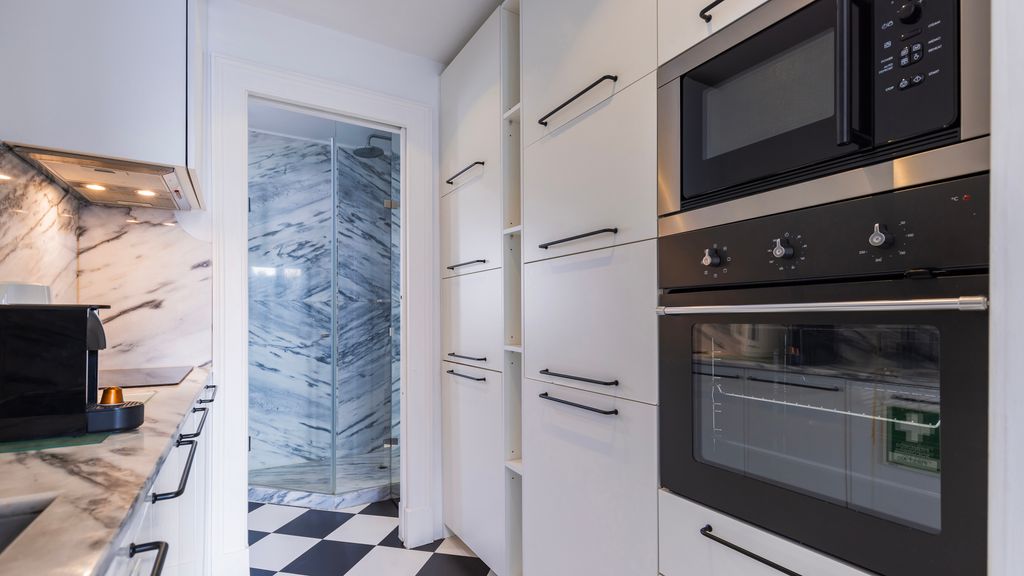 Charming Apartment in Bairro Alto by LovelyStay