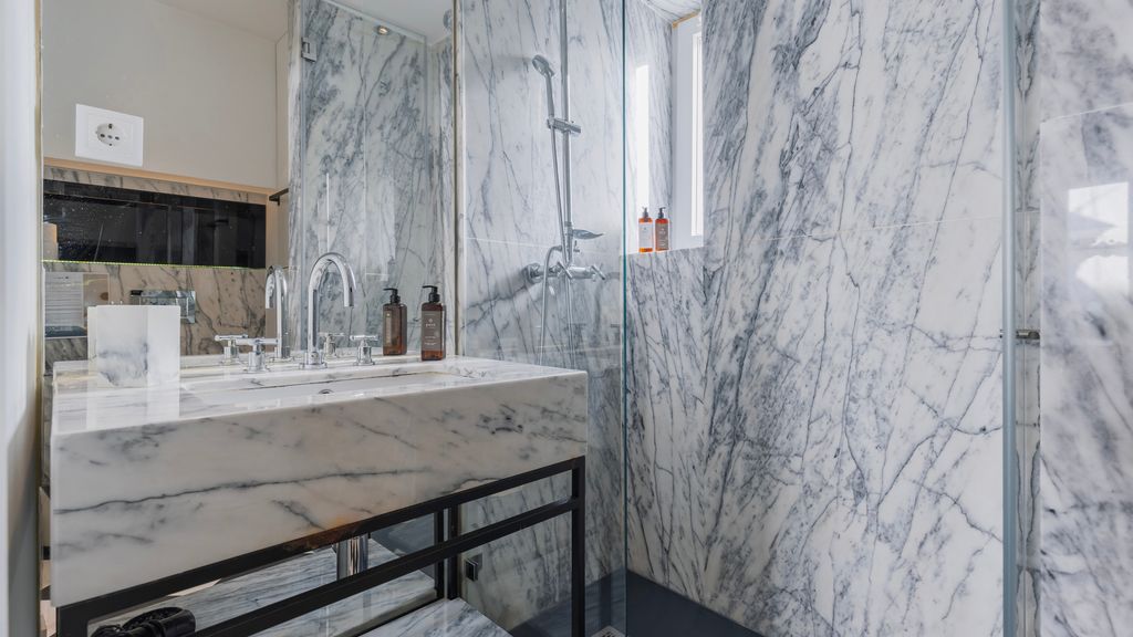 Stylish 1BDR Apt in Bairro Alto by LovelyStay