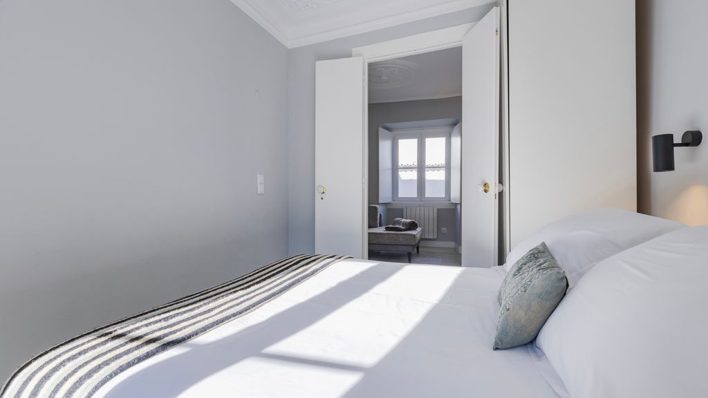 Stylish 1BDR Apt in Bairro Alto by LovelyStay