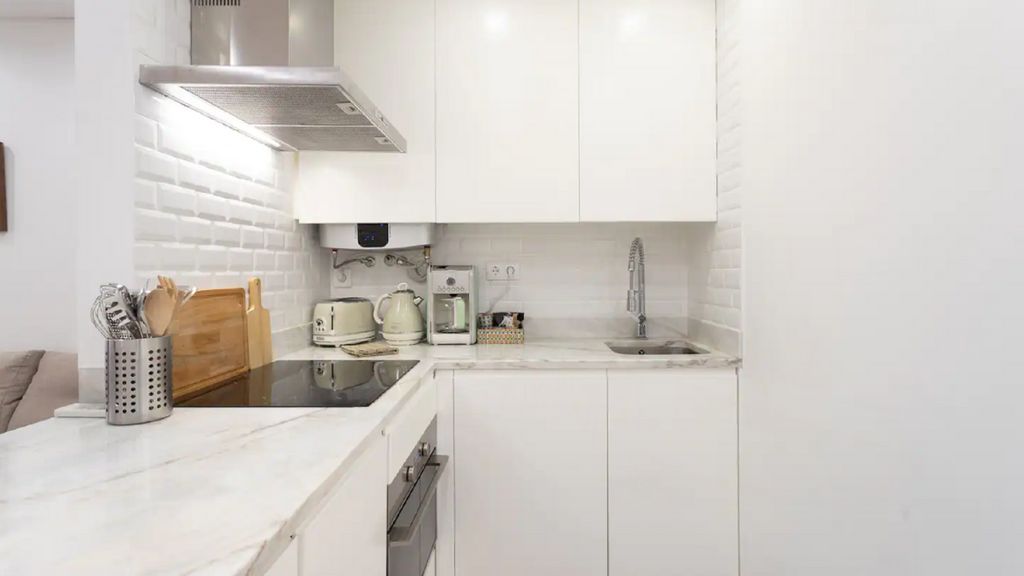 Comfortable Apartment in Bairro Alto by LovelyStay
