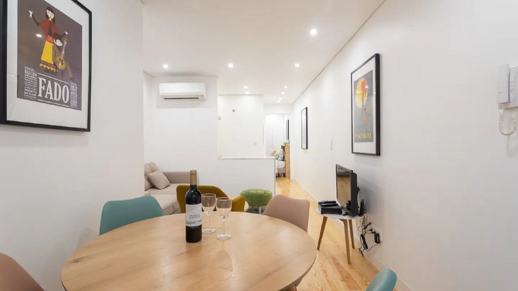 Comfortable Apartment in Bairro Alto by LovelyStay