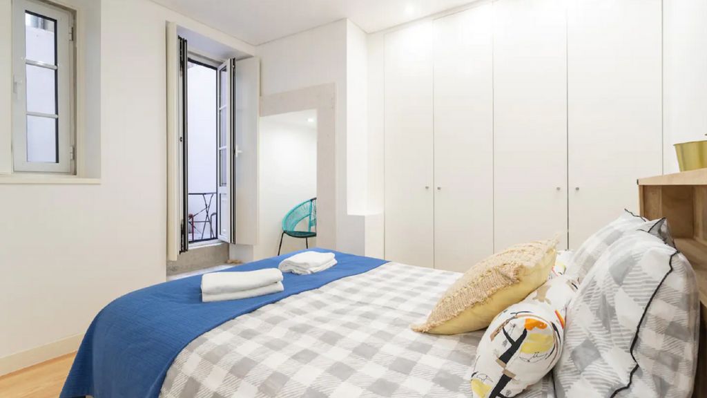 Comfortable Apartment in Bairro Alto by LovelyStay